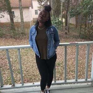 Meet your Posher, Teejanna